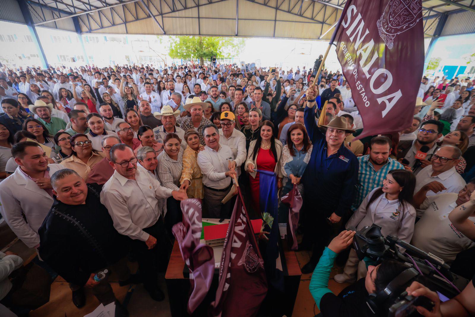 $!Dan banderazo a obra de edificio de la Facultad de Medicina de la UAS en Guasave; costará $48.9 millones