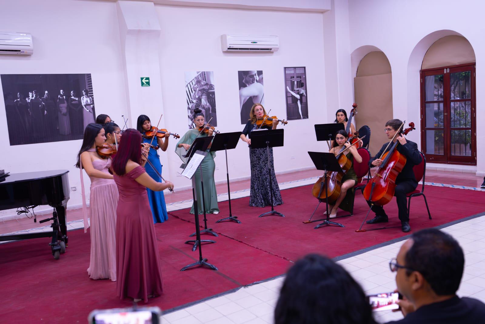 $!Estudiantes de taller, técnico y licenciatura del Centro Municipal de las Artes ofrecieron una velada de alta calidad interpretativa