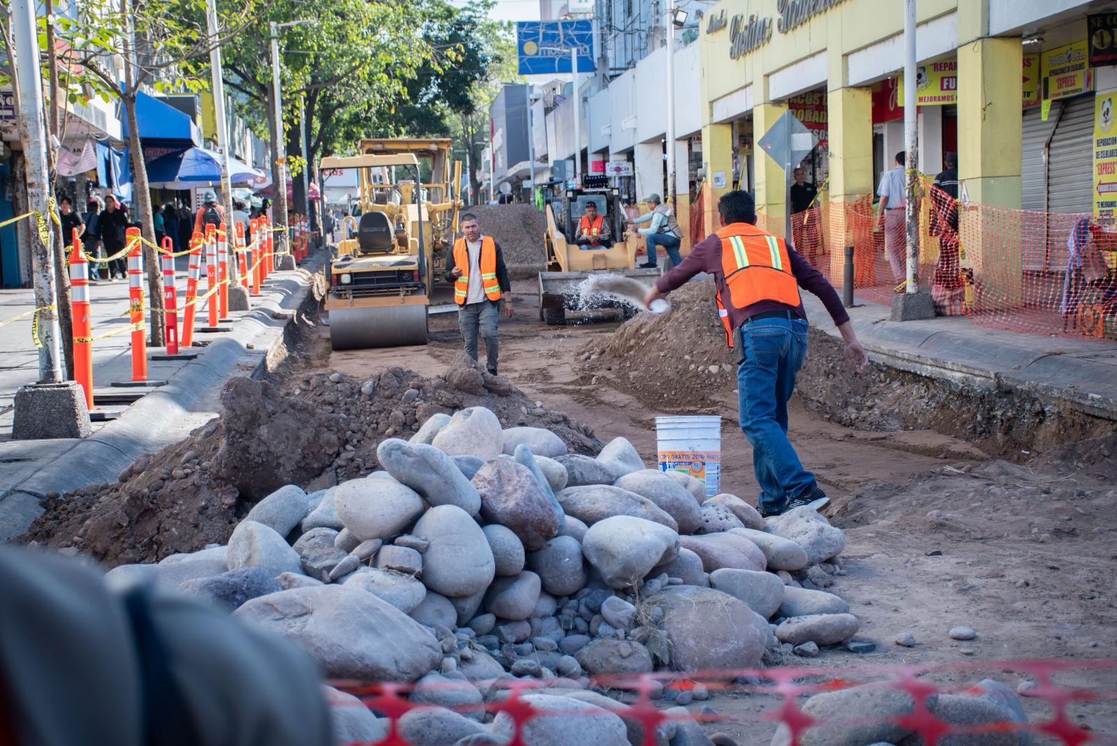 $!Toman protesta a Comité de Participación Ciudadana del proyecto de rehabilitación de la Calle Ángel Flores, en Culiacán