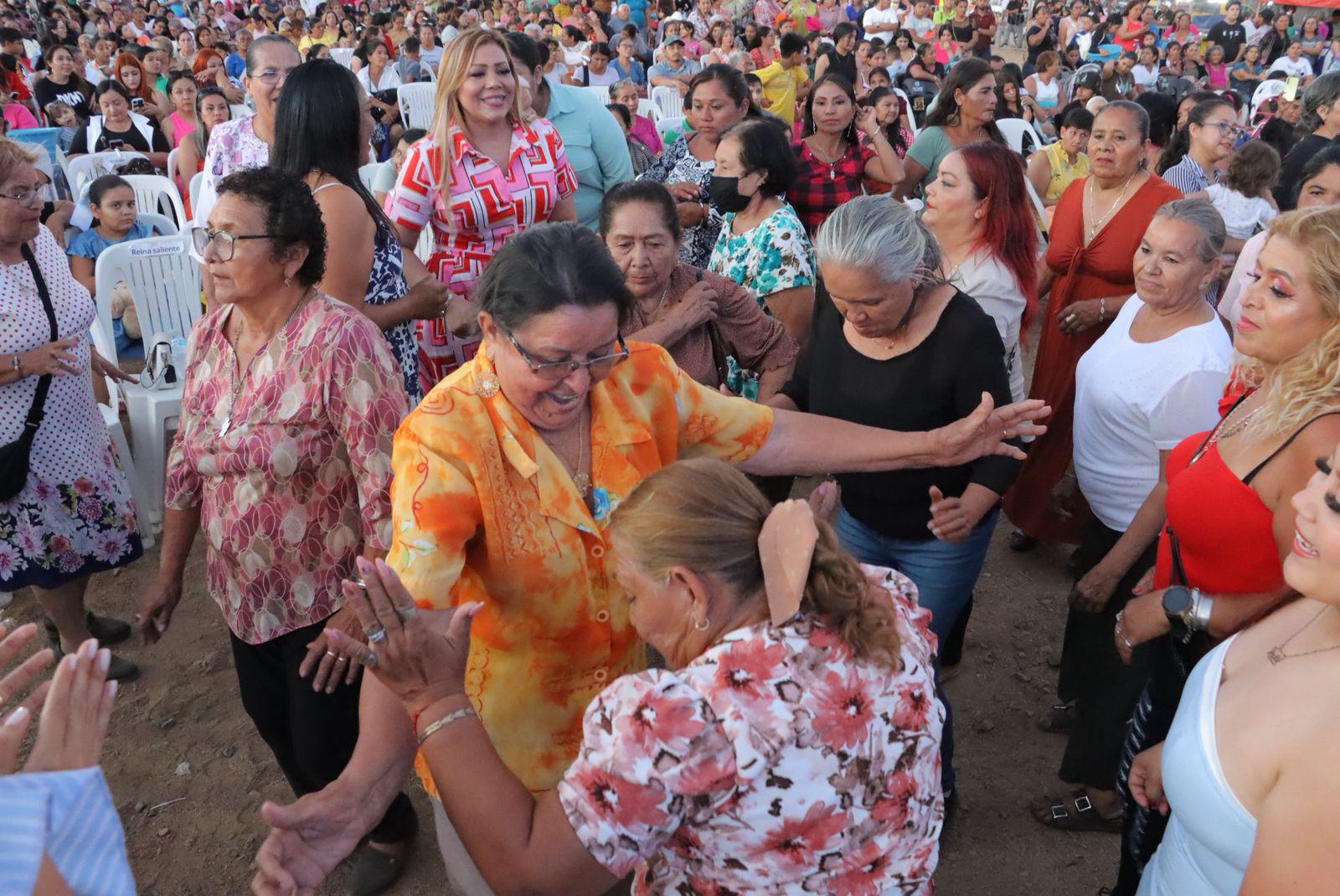 $!En el marco de la Feria de la Primavera celebran a las mamás rosarenses