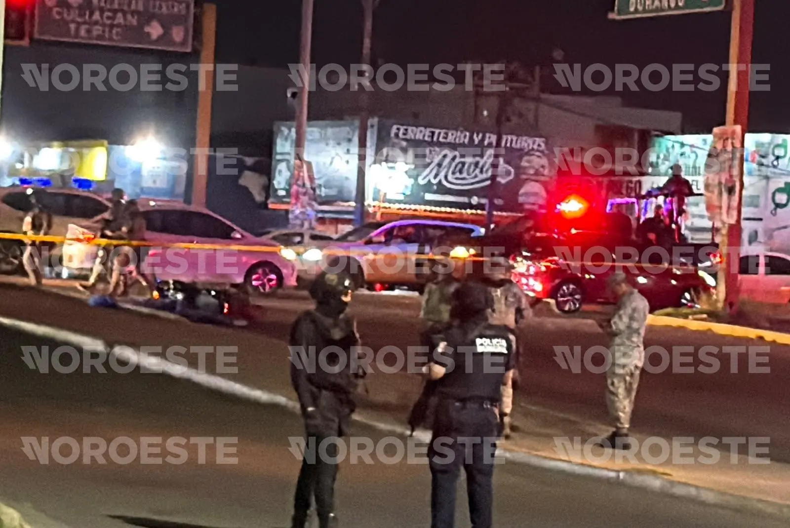 $!Disparan con armas largas contra dos motociclistas; uno murió en el lugar y el otro en un hospital, en Mazatlán