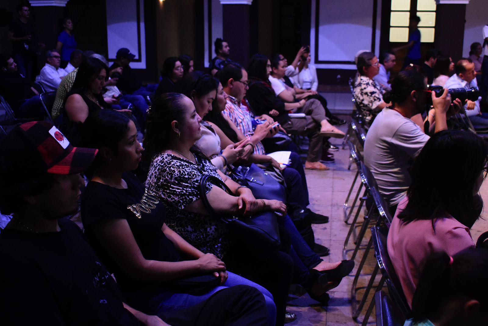 $!Informar sobre mecanismos de protección, estrategia para dar seguridad a periodistas, plantean en conversatorio