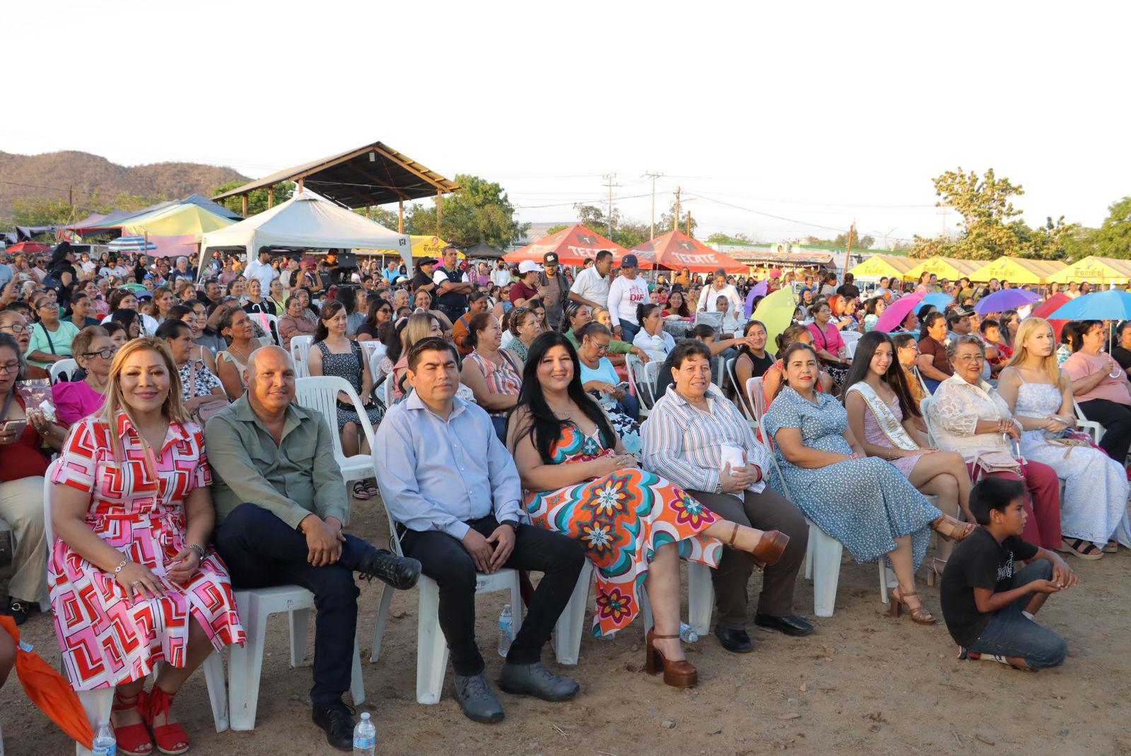 $!En el marco de la Feria de la Primavera celebran a las mamás rosarenses