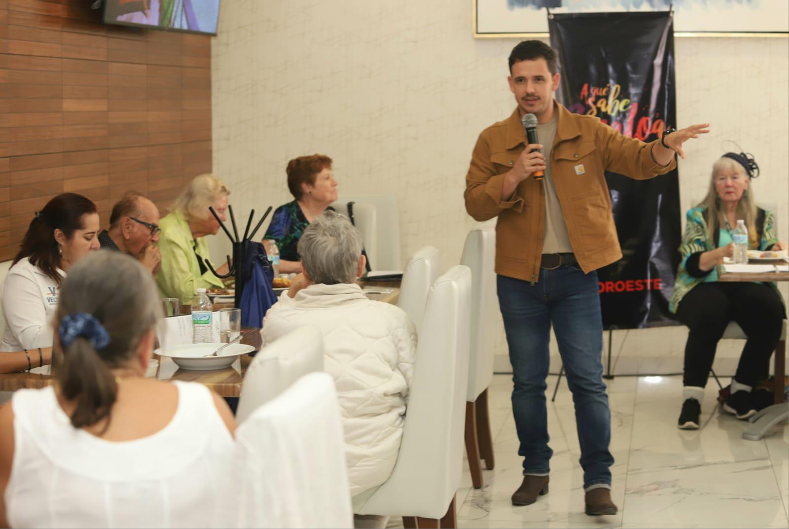 $!Comparten ‘A Que Sabe Sinaloa’ con la comunidad extranjera en Mazatlán