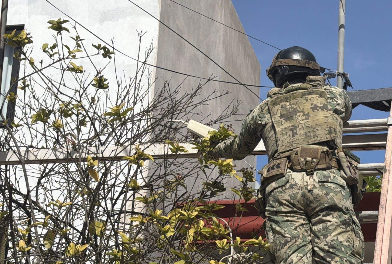 $!Marina suma 39 cámaras parásitas localizadas y desmanteladas en Culiacán