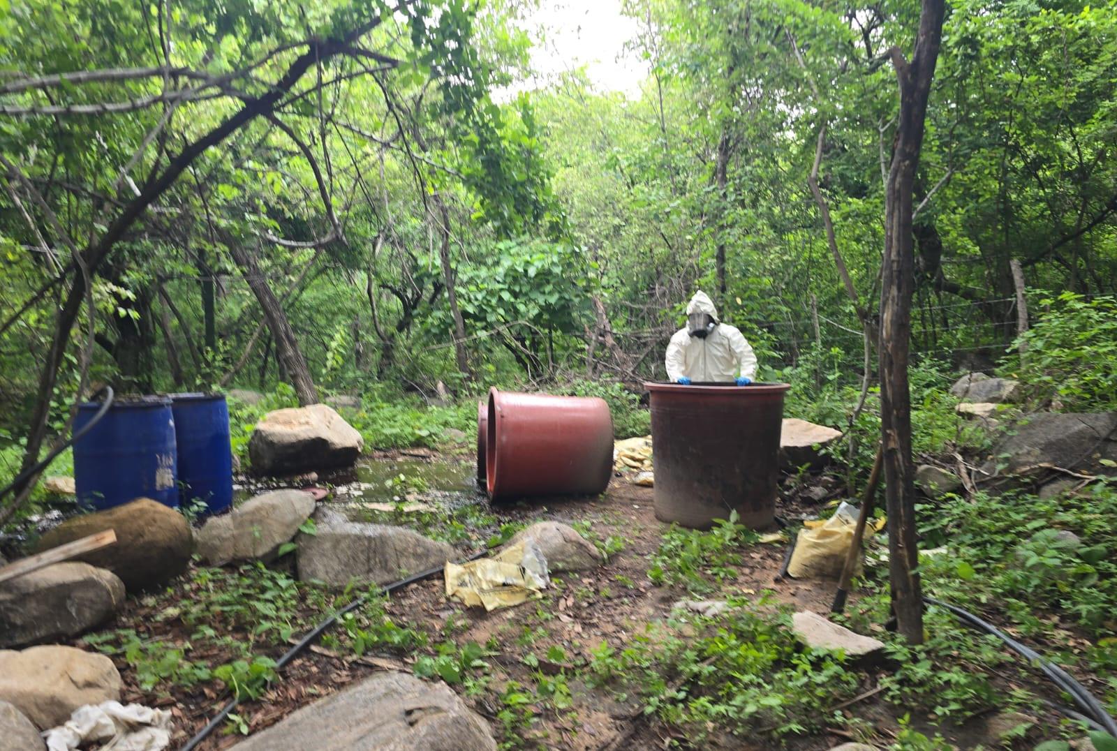 $!Marina localiza y destruye tres laboratorios clandestinos en Sinaloa