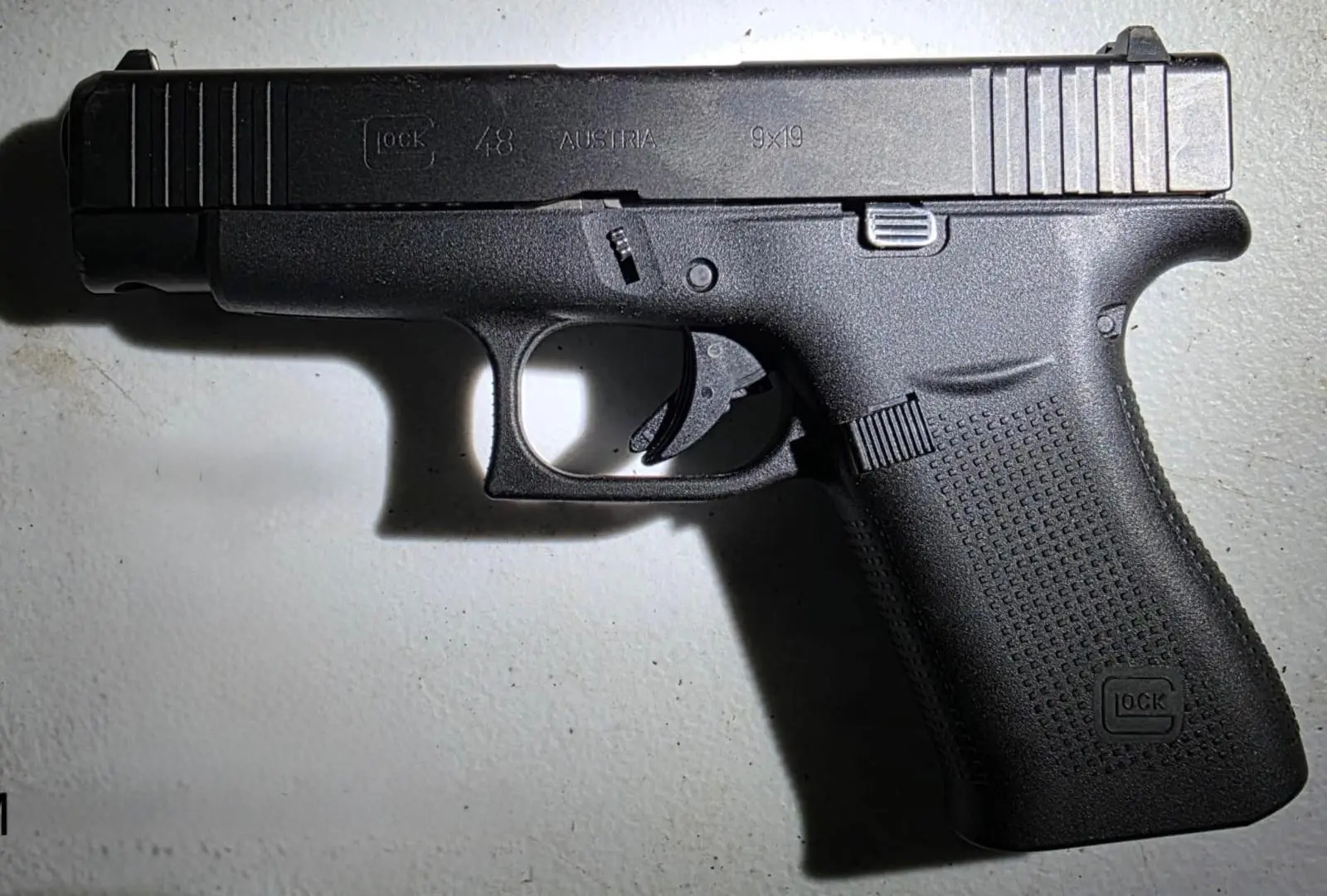$!Deja pedido pendiente y huye: abandona mochila de repartidor con arma y droga en Culiacán