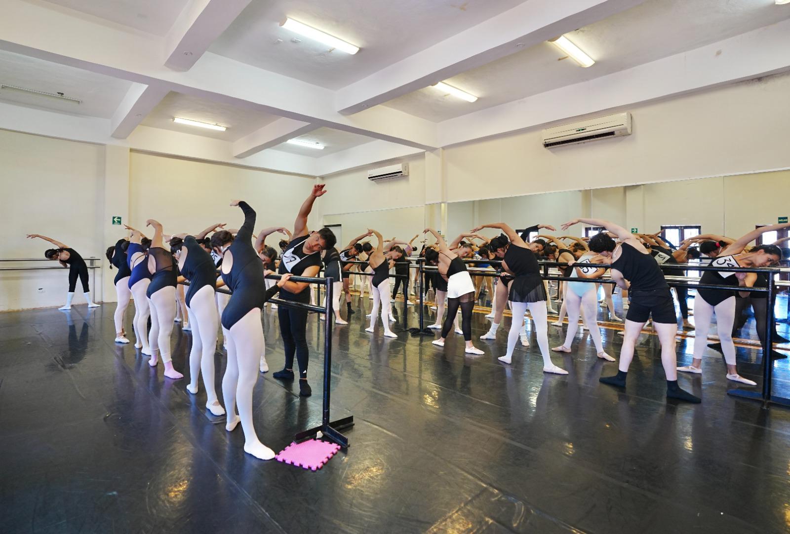 $!Tras un proceso de selección que reunió a aspirantes con diversas trayectorias y experiencias en la danza contemporánea.
