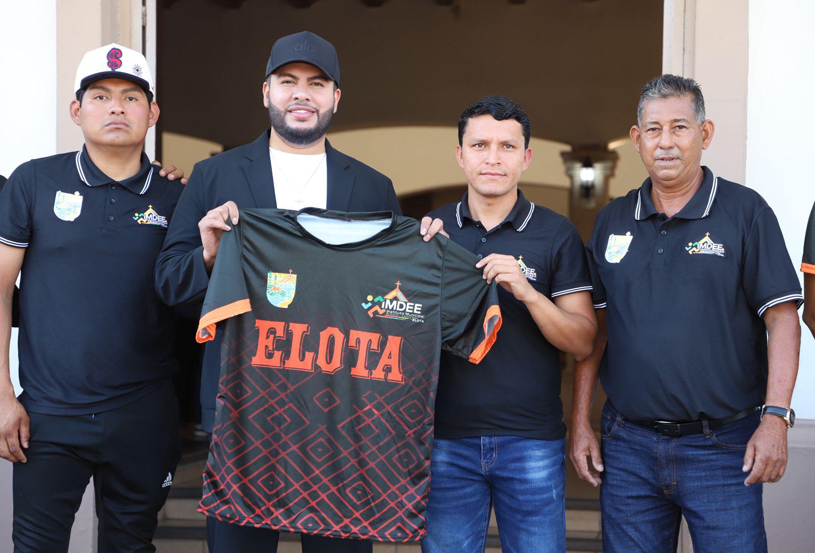 $!Despiden a Selección de Elota que participará en el Estatal Libre Varonil