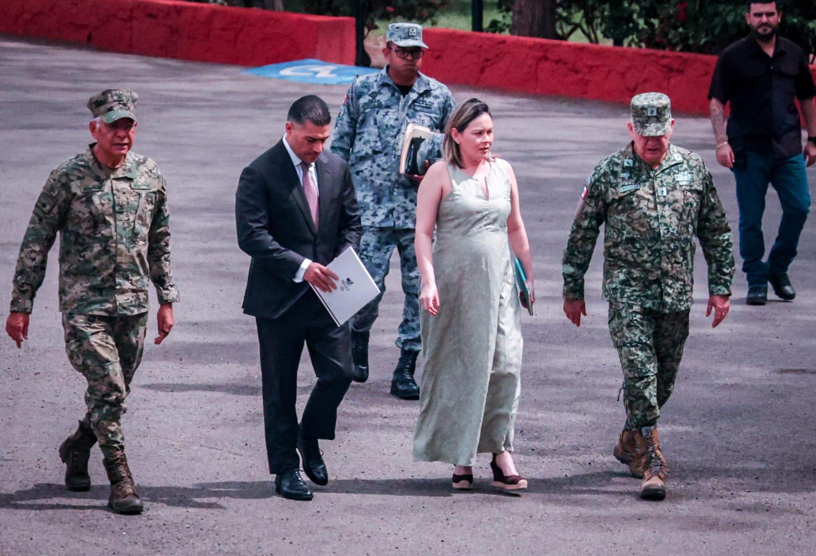 $!No nos vamos de Sinaloa; si es necesario vendrá más personal: Defensa