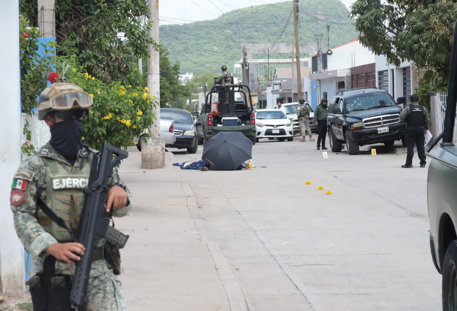 $!Violencia en Culiacán: atacan a padre y sus hijos en la colonia La Amistad