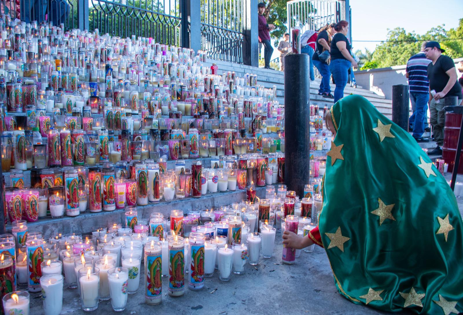 $!Acuden 35 mil personas a la Lomita, en Culiacán, por el Día de la Virgen