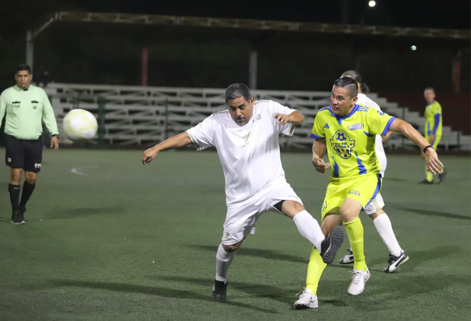 $!Panteras Flores Magón mantiene el invicto en Liga de Futbol de 55 Años y Más