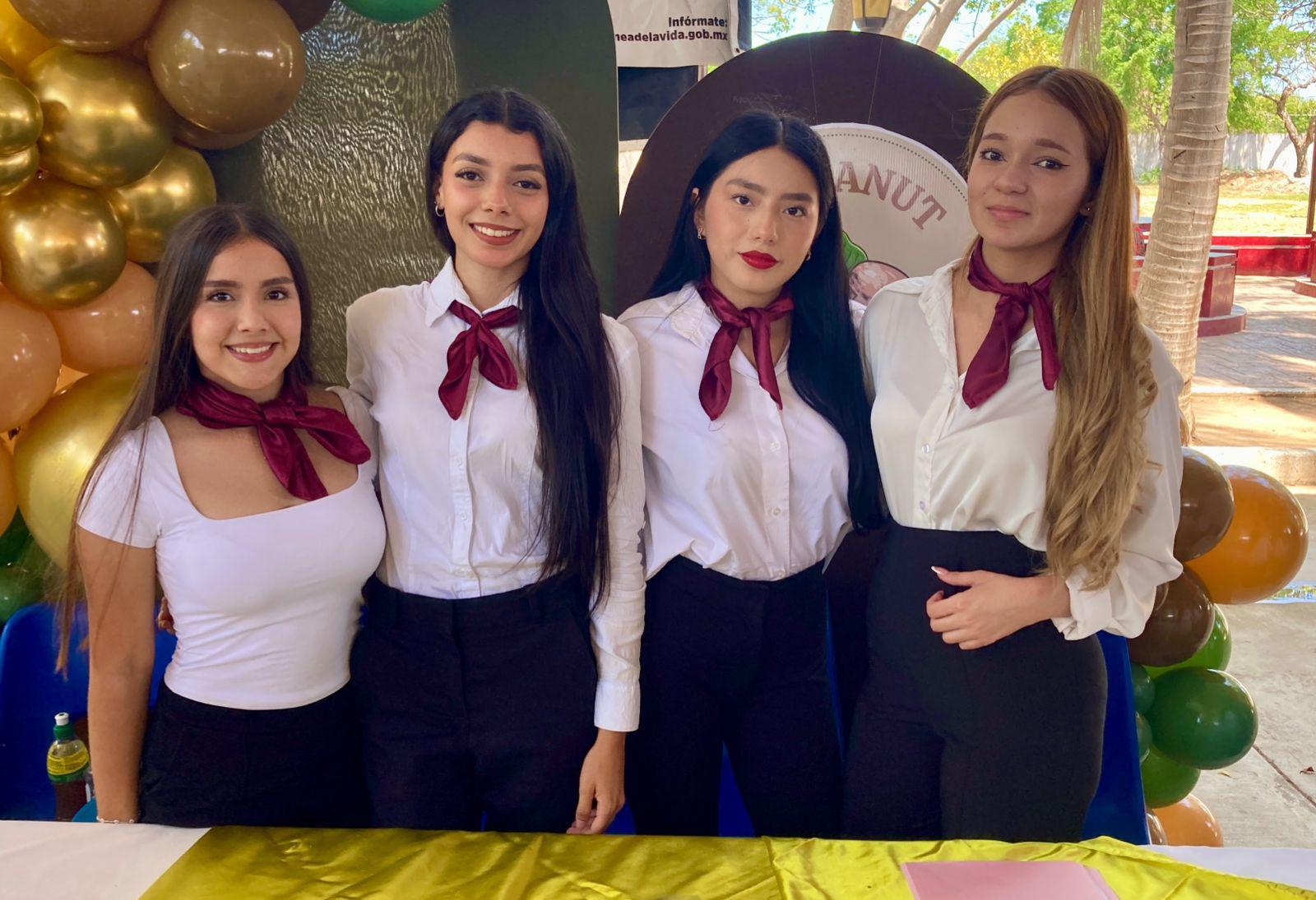 $!Alejandra Solís, Alexia Sandoval, Ximena Betancour y Evelin Somoza.