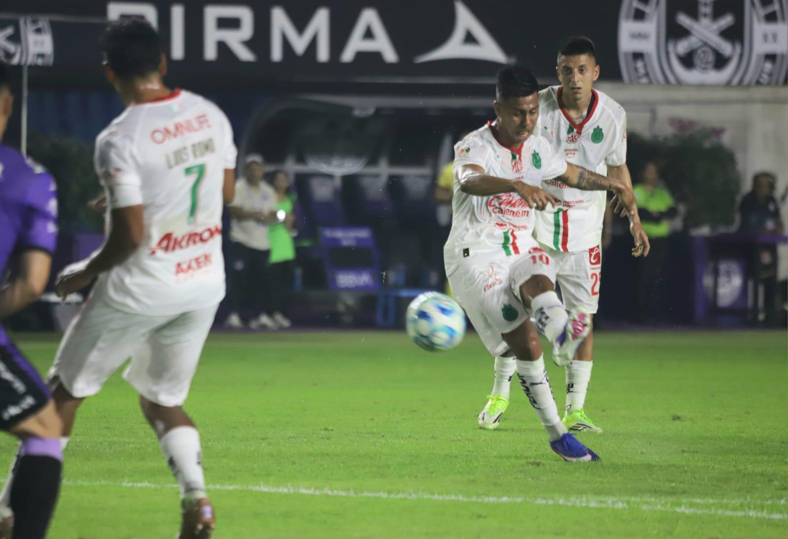 $!Chivas conserva el invicto pese a fuerte cierre de Mazatlán