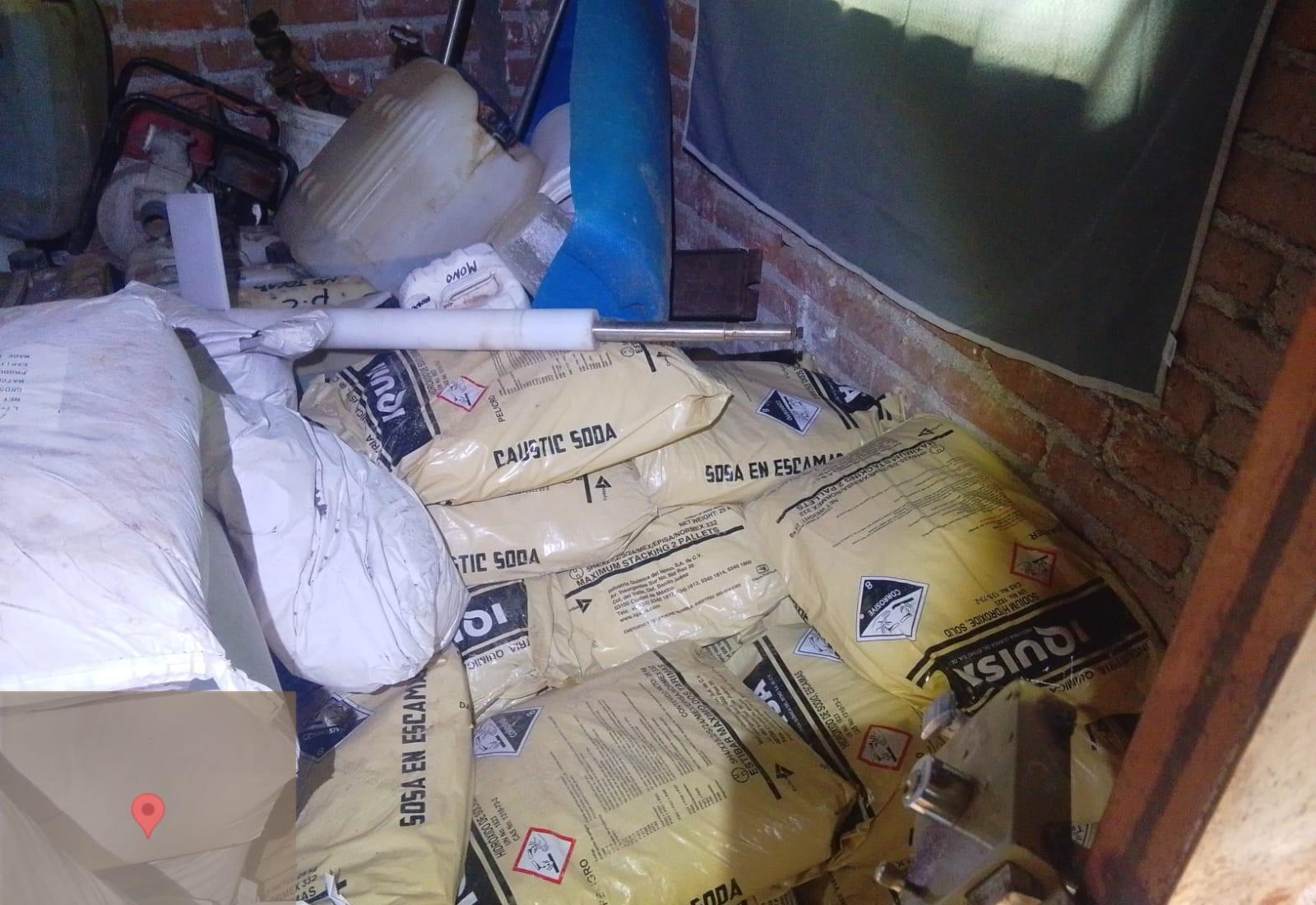 $!Marina localiza precursores químicos; aseguran arma, municiones y equipo táctico en San Ignacio y Culiacán
