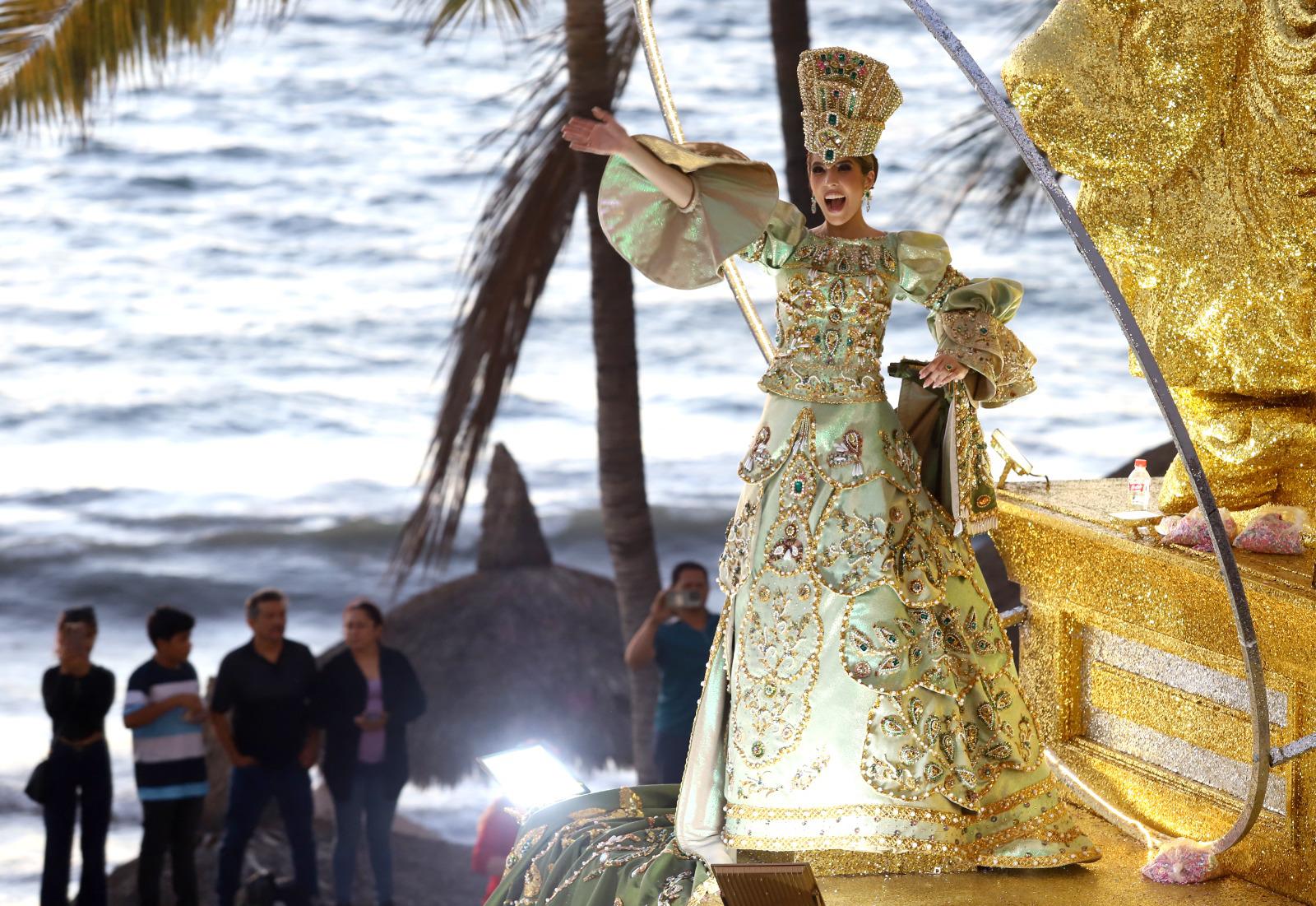 $!Asisten más de 480 mil personas al segundo y último desfile del Carnaval Internacional de Mazatlán 2026