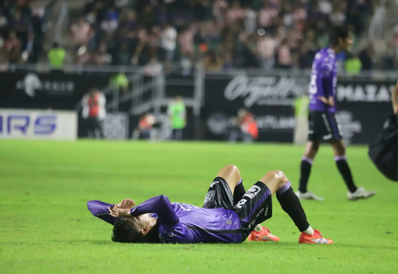 $!Chivas conserva el invicto pese a fuerte cierre de Mazatlán