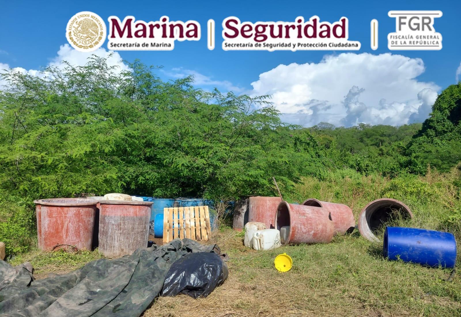 $!Marina localiza laboratorio clandestino en Elota; asegura más de 92 kilos de precursores químicos