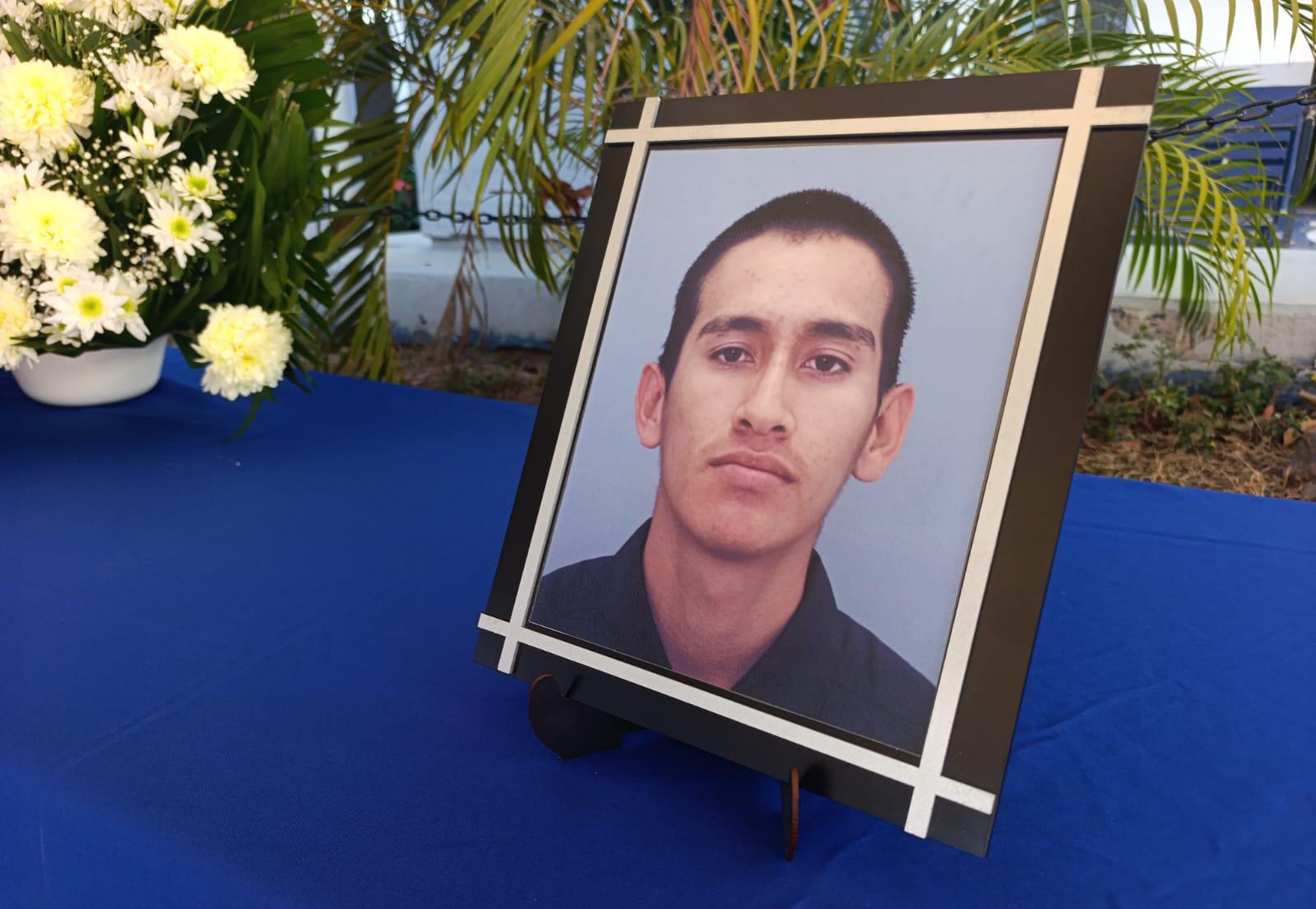 $!Despiden con honores a 4 policías asesinados en Escuinapa