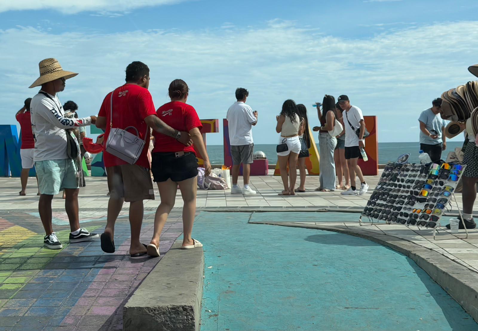 $!Sin festejos mundialistas; Las Letras de Mazatlán vuelven a ser escenario del turismo