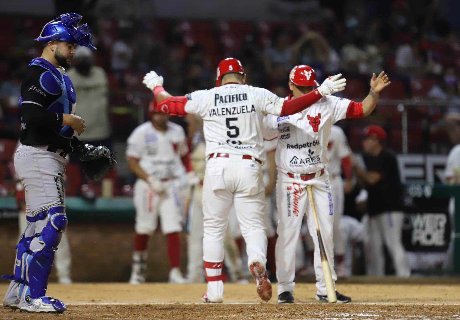 $!Venados de Mazatlán deja tendido a Charros de Jalisco en feria de carreras