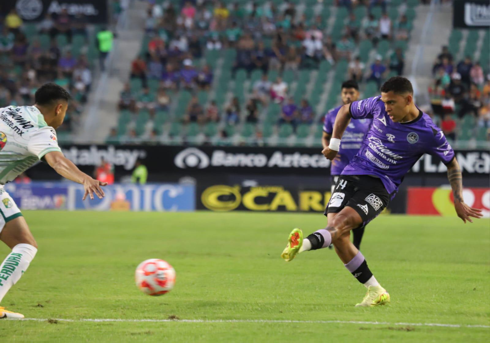 $!Brian Rubio encabeza goleada de Mazatlán a León