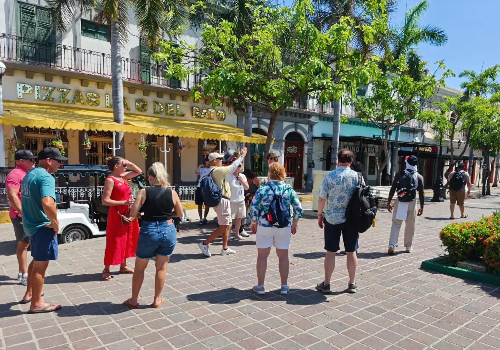 $!Arriba a Mazatlán el crucero ‘Navigator Of The Seas’ con casi 5 mil turistas y tripulantes