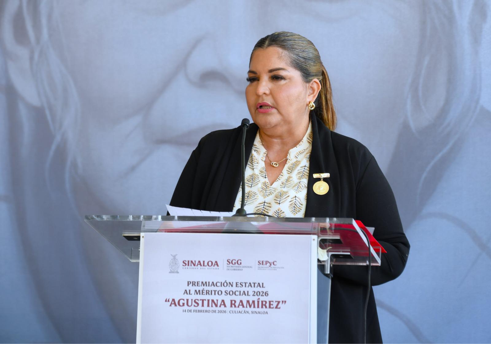 $!Distinguen con Premio Estatal al Mérito Social ‘Agustina Ramírez’ a la docente Ramona Calderón Hernández