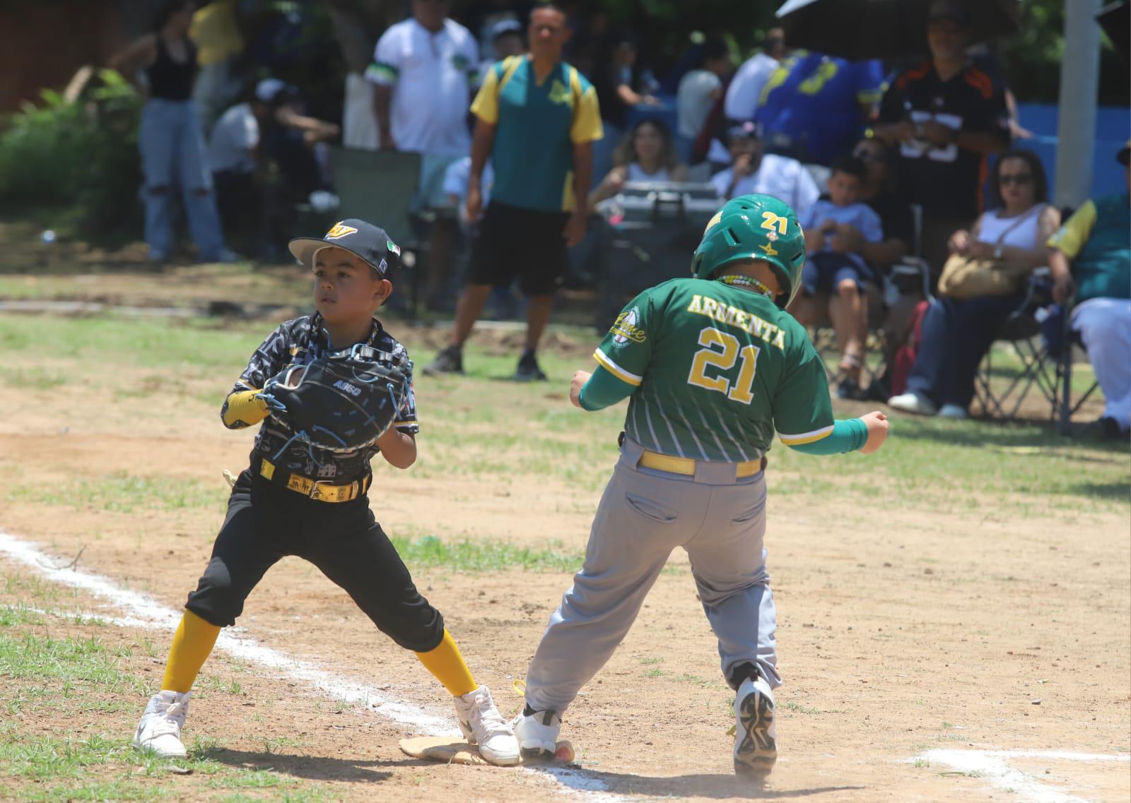 $!Liga Tarahumara sella importante triunfo sobre Hermosillo, en Nacional de Beisbol Escuelita