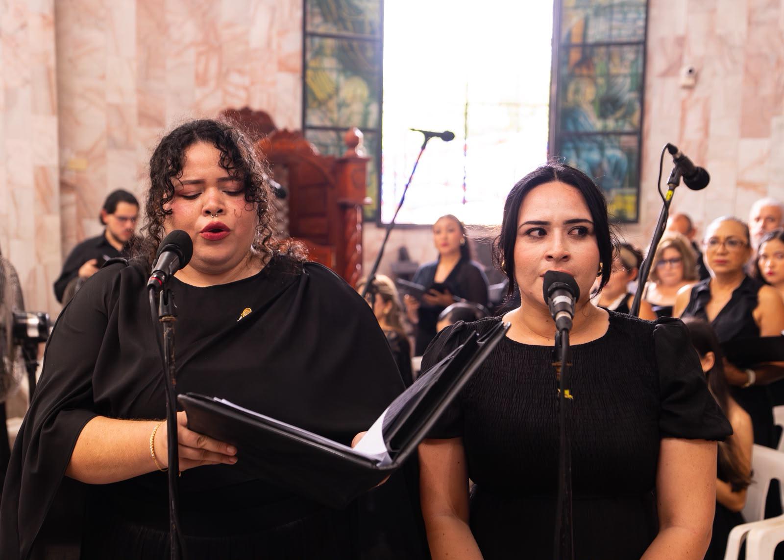 $!Las voces solistas formaron parte del programa musical.