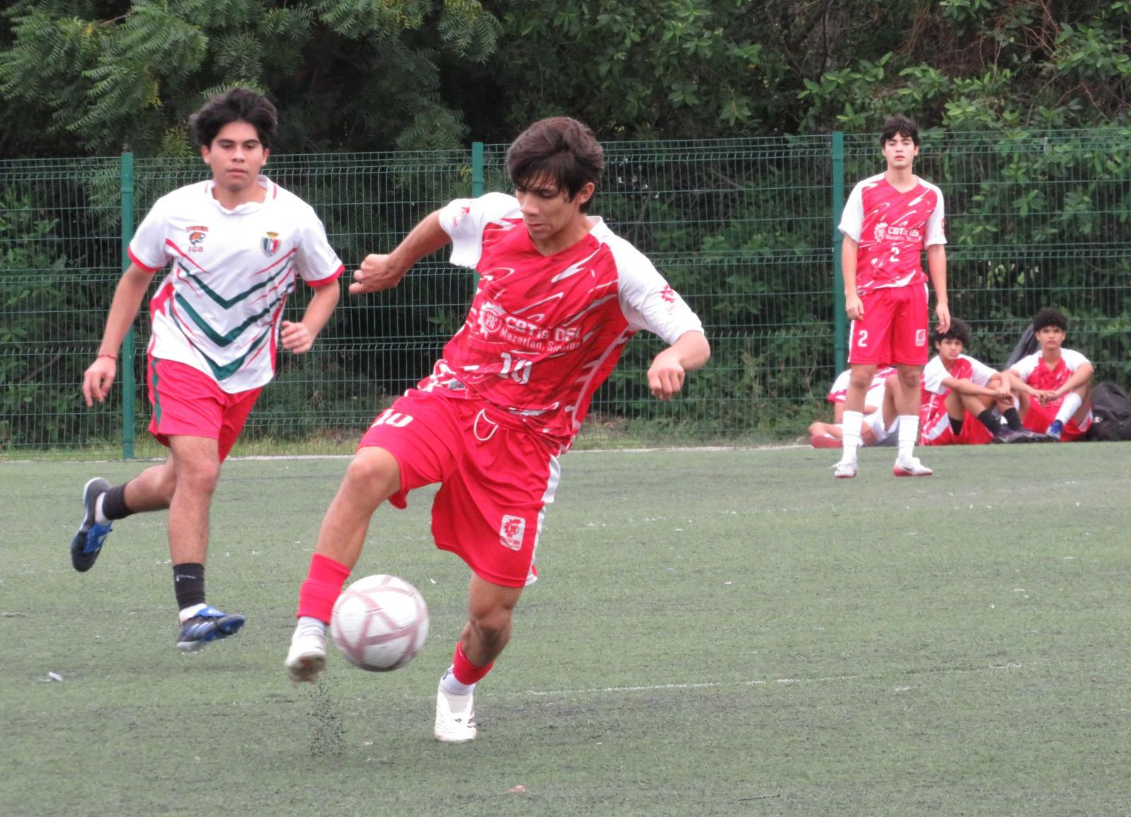 $!Todo listo para la gran final de la Liga Estudiantil de Futbol Mazatlán