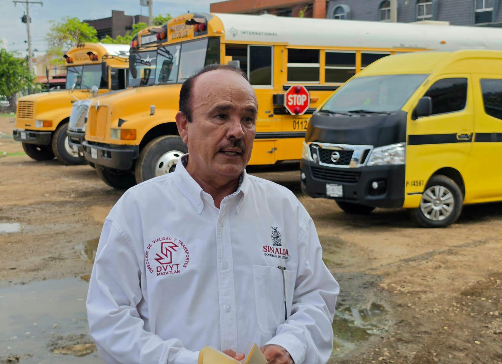 $!Realizan revisión a unidades del transporte escolar en Mazatlán previo al inicio del ciclo escolar