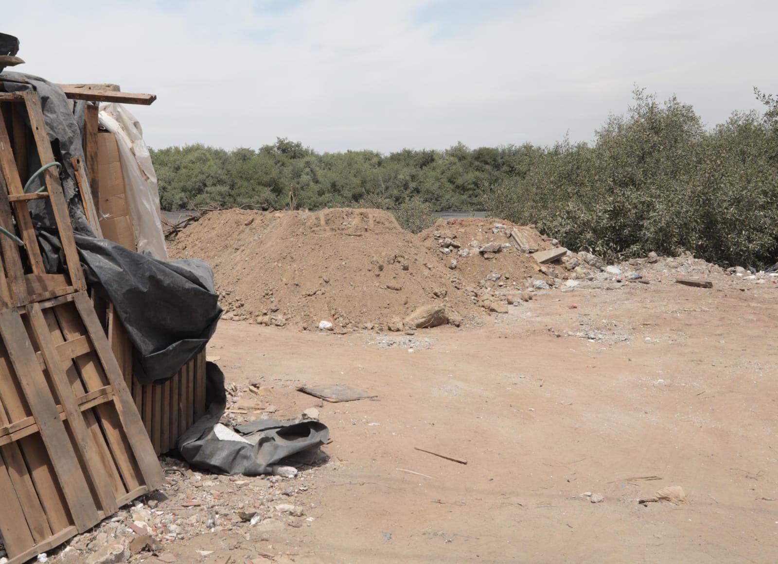 $!Invasión en Parque Bonfil continúa extendiéndose por varios terrenos del manglar