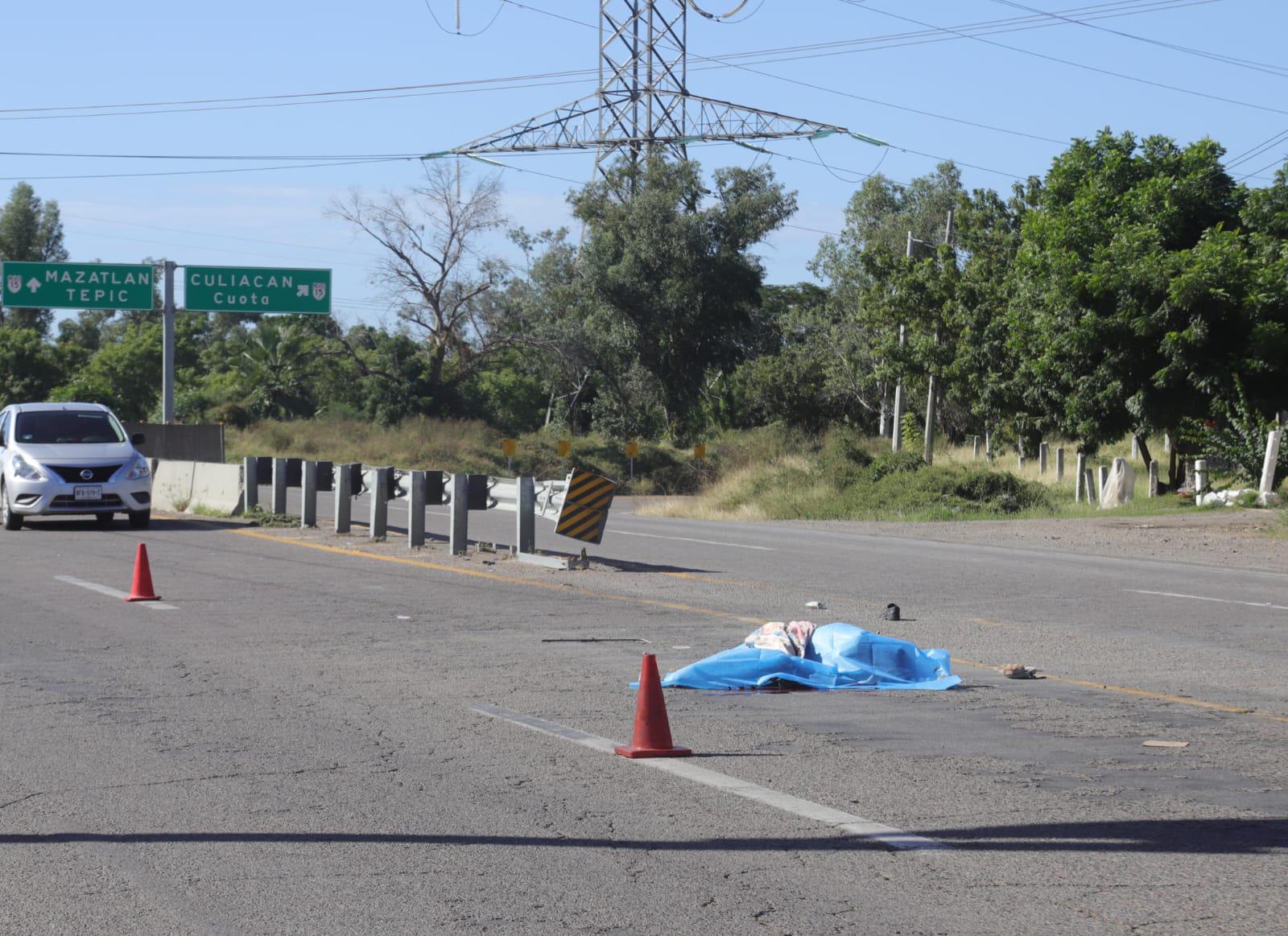$!Hombre en condición de calle muere arrollado por auto fantasma en Mazatlán