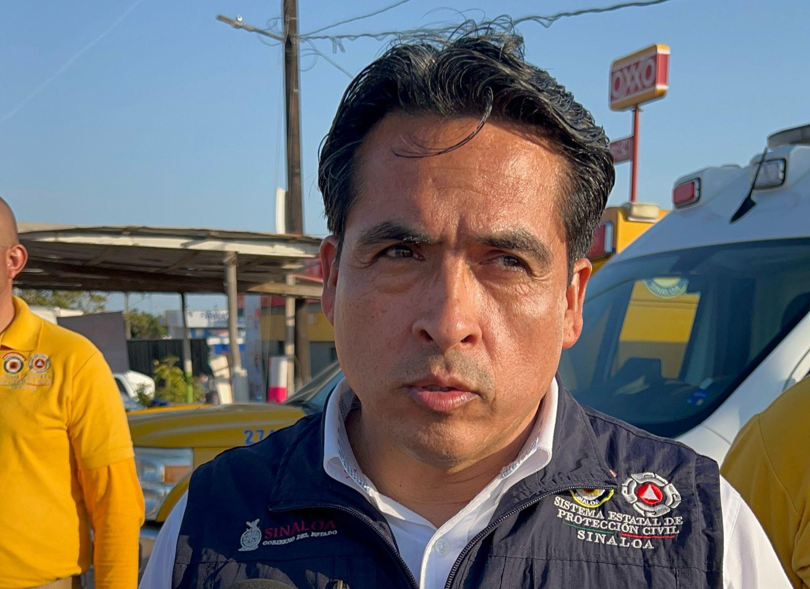 $!Protección Civil Sinaloa rescató a 11 personas del agua durante el Miércoles Santo