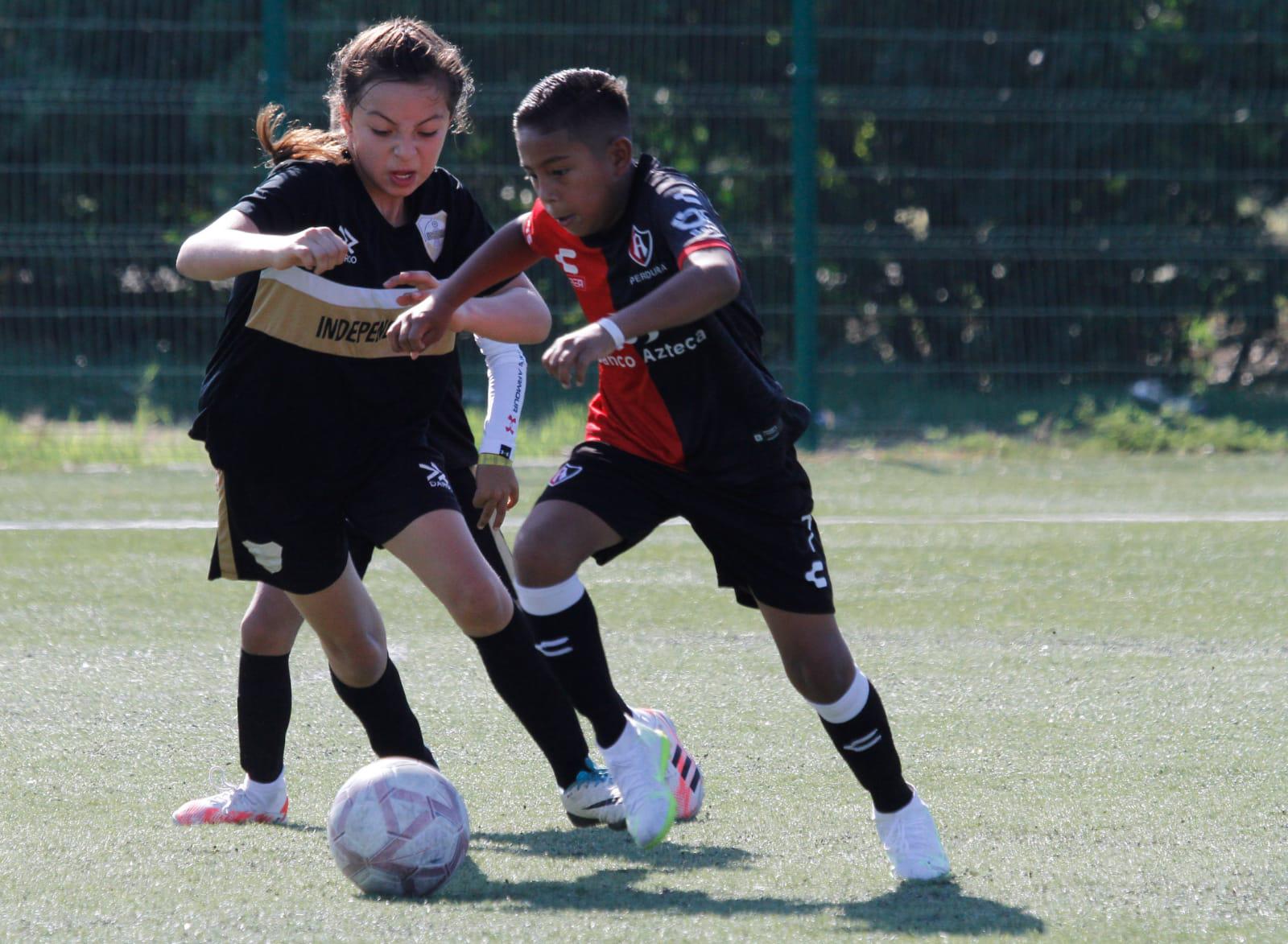 $!Cañoneros tienen buen arranque en la Copa Mazatlán de Futbol 7 2021