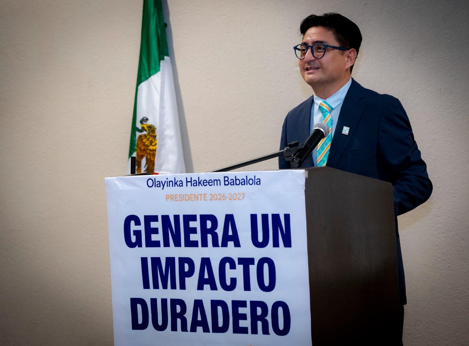 $!El nuevo presidente reiteró su compromiso de dar continuidad a los programas de servicio del club.