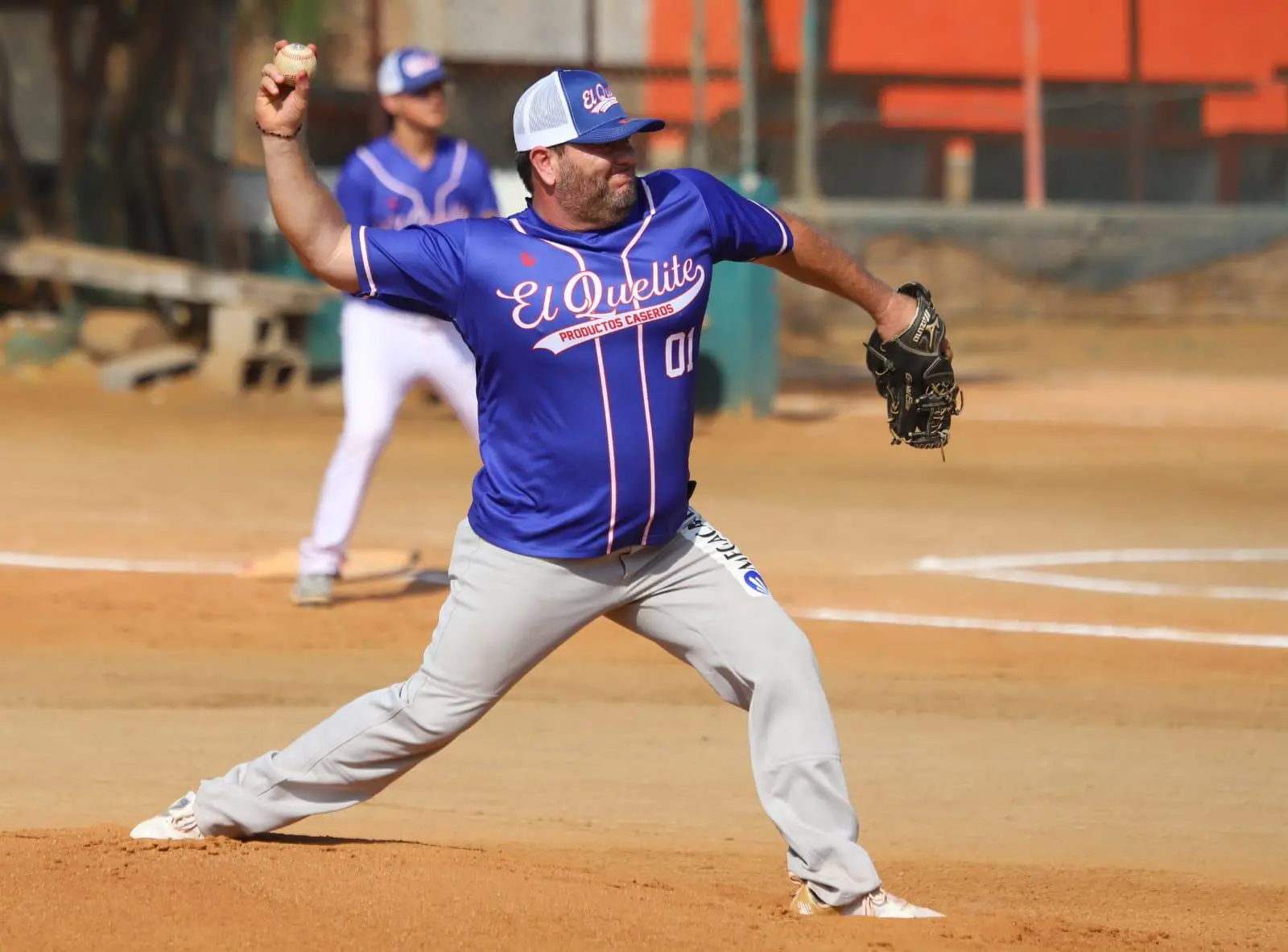 $!Team Zurdo Ramírez dobla a Productos Quelite en Liga Meseros al Bat
