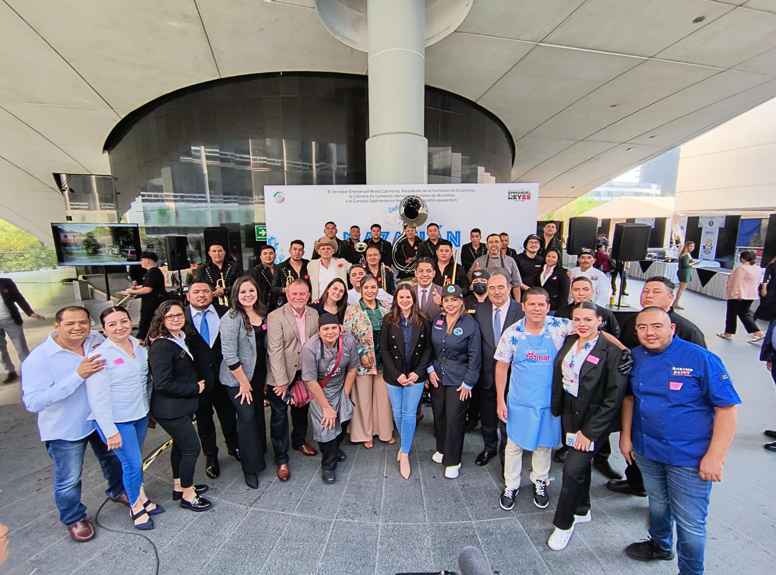 $!Al son de la tambora, llega muestra gastronómica mazatleca al Senado de la República