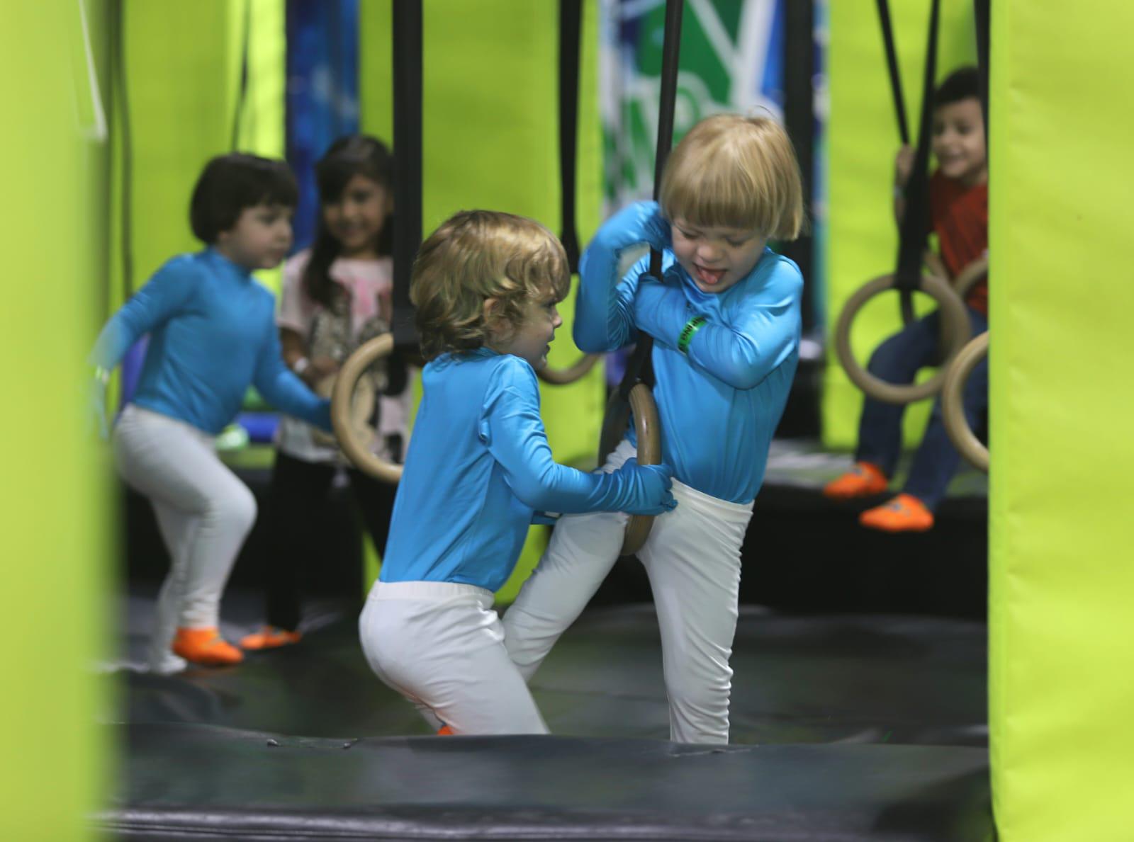 $!Los cuatrillizos disfrutaron su fiesta temática inspirada en Los Pitufos.