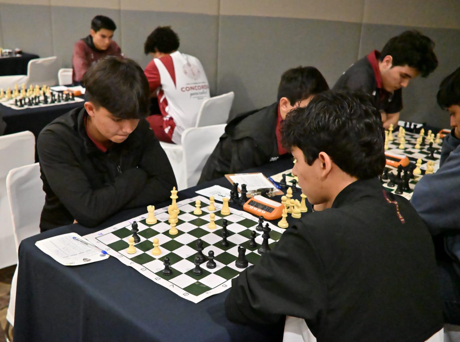 $!Derrotas complican el camino de ajedrecistas porteños en el estatal