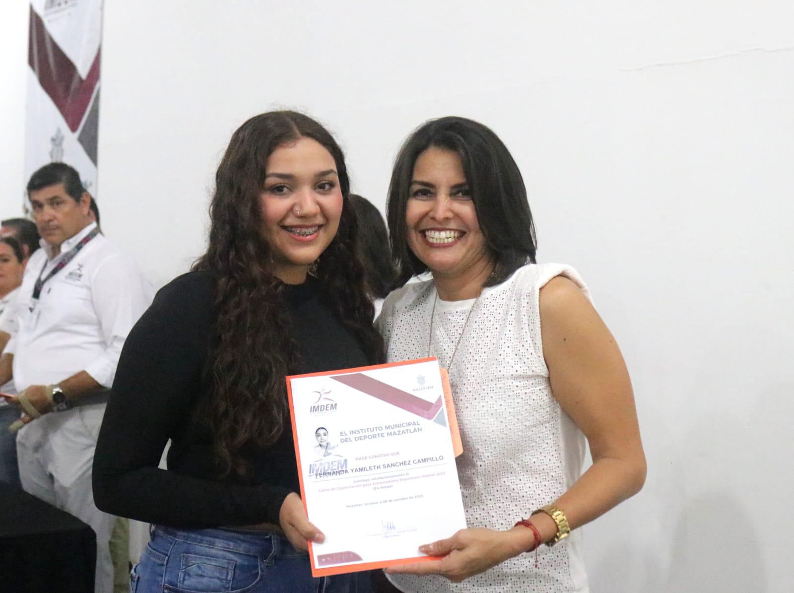 $!Cierra Curso de Capacitación de Entrenadores Imdem con 47 graduados