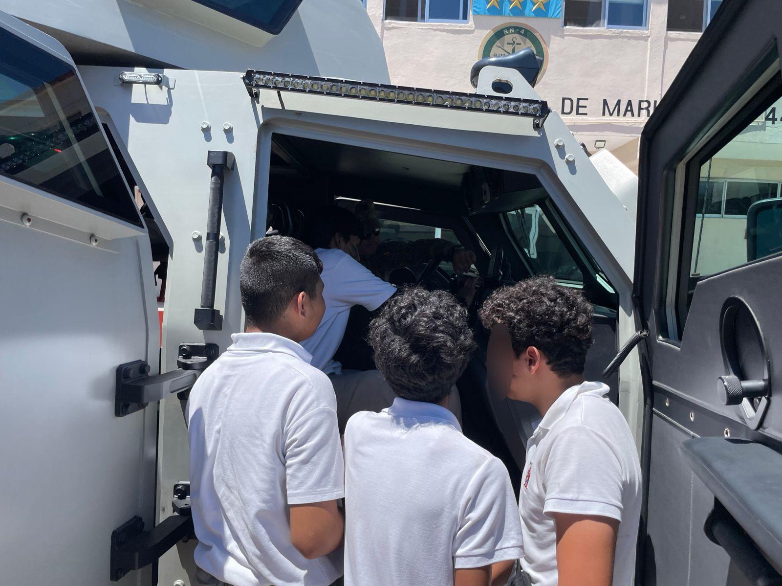 $!Realiza Marina proximidad social con estudiantes y ciudadanos en Mazatlán