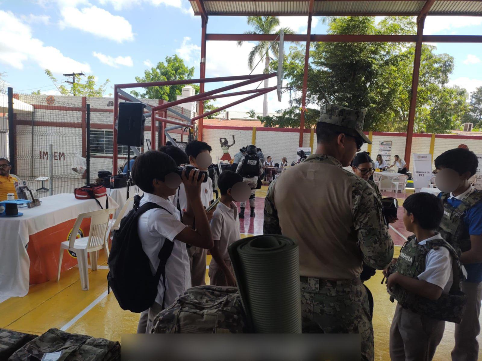 $!Realiza Marina proximidad social con estudiantes y ciudadanos en Mazatlán