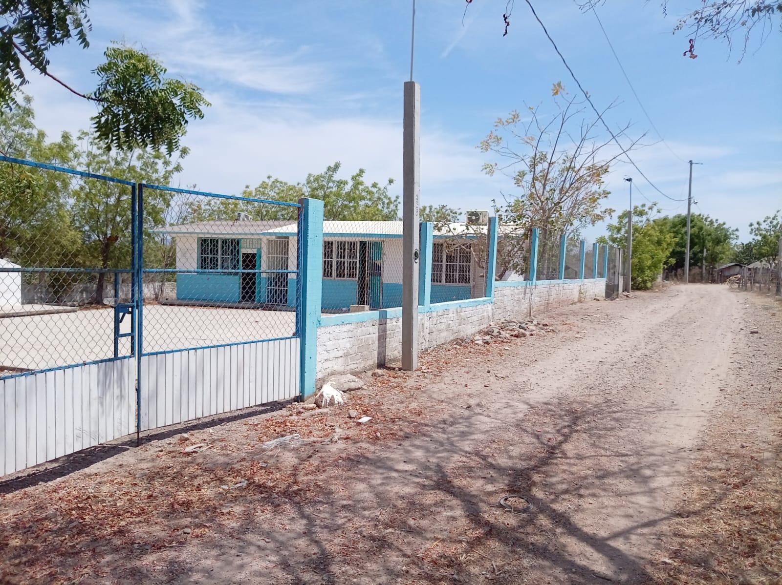 $!Dejaron Durango huyendo de la violencia y llegaron a Escuinapa, donde también han tenido que escapar