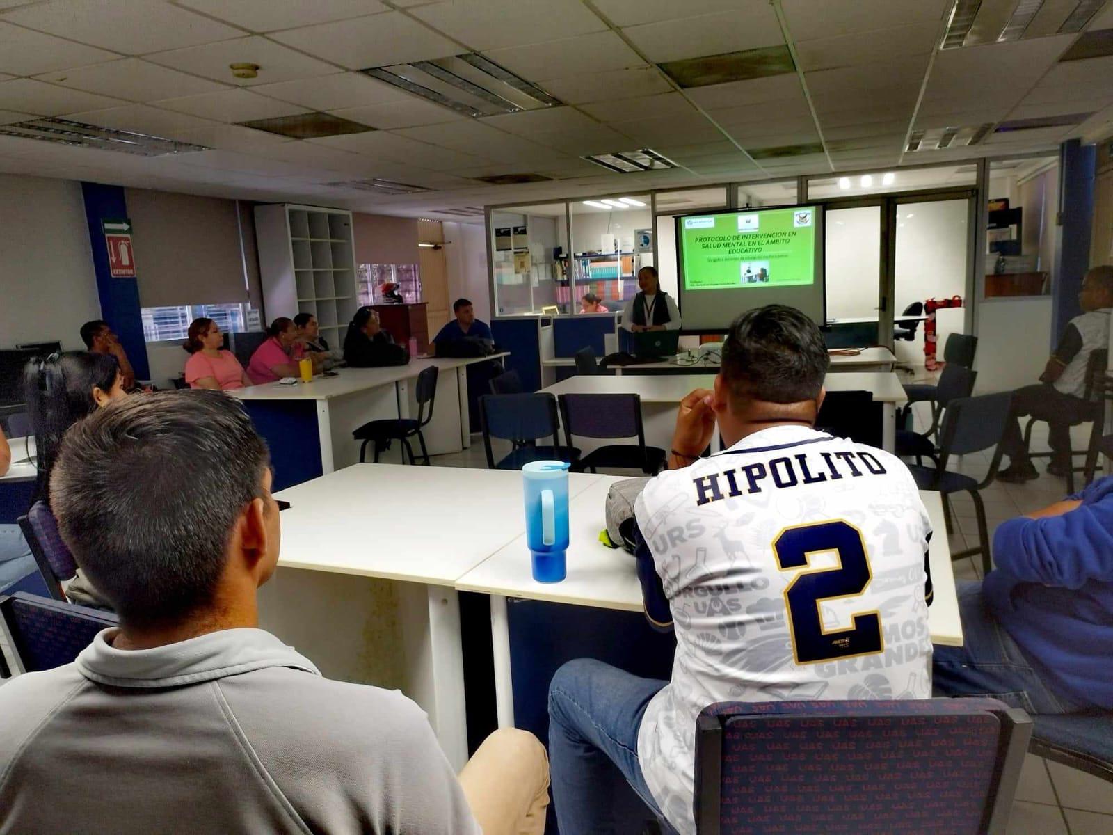 $!Docentes de Rosario reciben capacitación sobre protocolos de intervención en salud mental