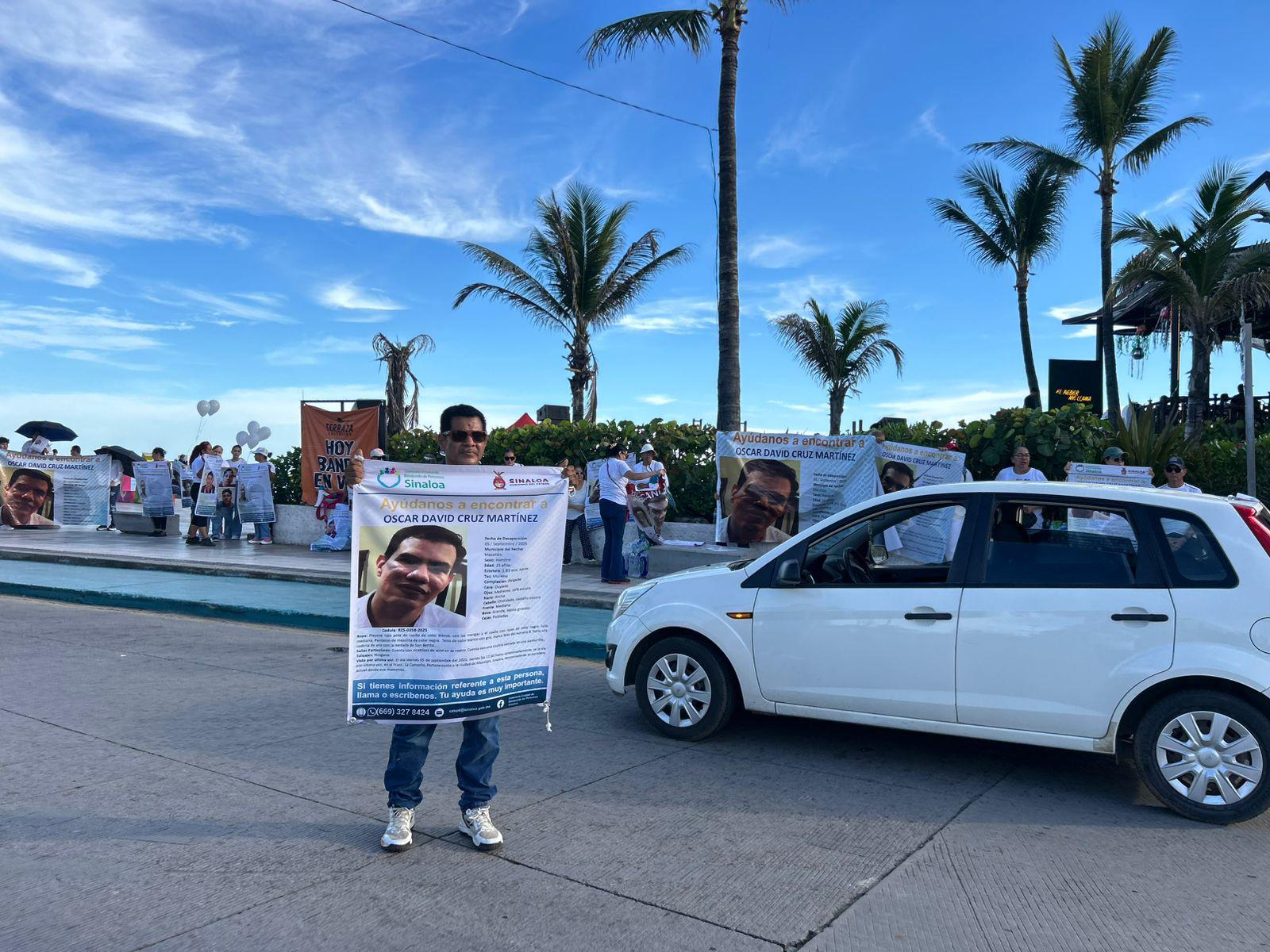 $!Familiares de desaparecidos marchan en Mazatlán para exigir justicia