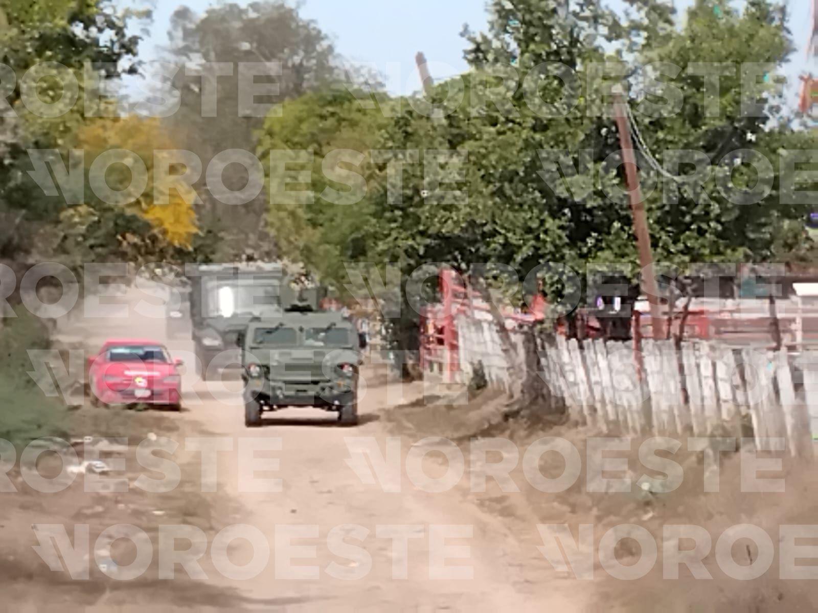 $!Ingresa unidad del Servicio Médico Forense a lugar de presunta fosa clandestina en zona de El Verde, Concordia