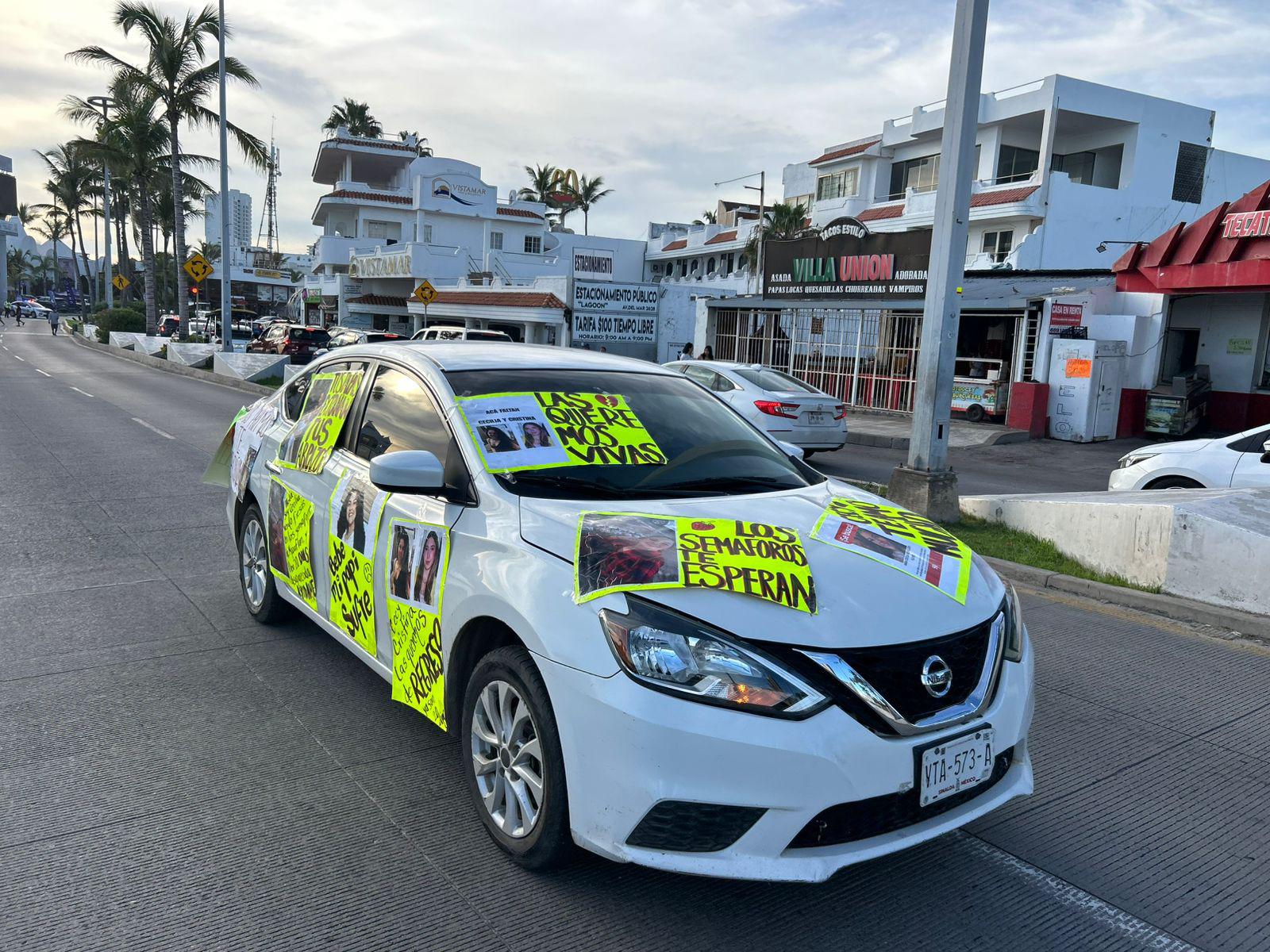 $!Familiares de desaparecidos marchan en Mazatlán para exigir justicia